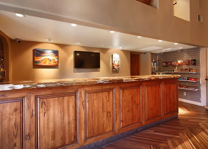Western Arroyo Roble & Creekside Hotel 3*