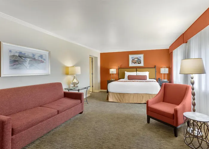 Hotel Western Arroyo Roble & Creekside 3*