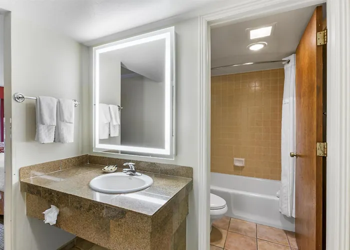 Western Arroyo Roble & Creekside 3*