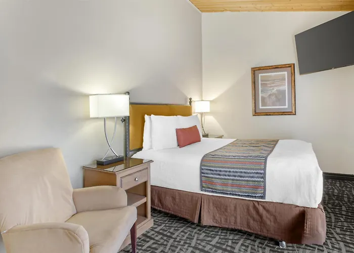 Western Arroyo Roble & Creekside Hotel 3*