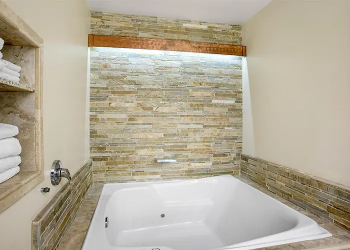 Western Arroyo Roble & Creekside 3*