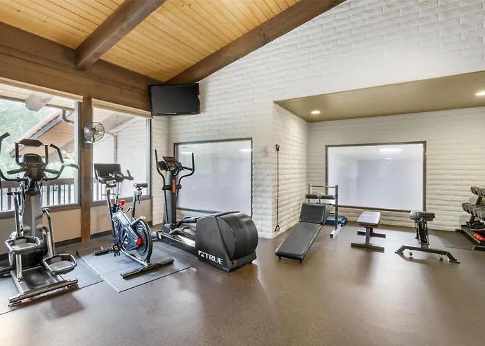Western Arroyo Roble & Creekside Hotel 3*