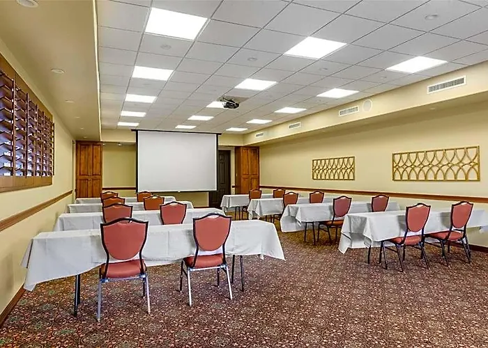 Western Arroyo Roble & Creekside 3*