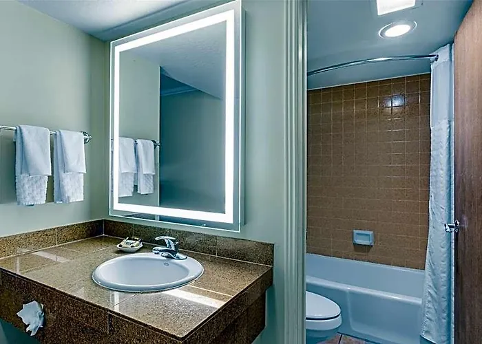 Western Arroyo Roble & Creekside Hotel 3*