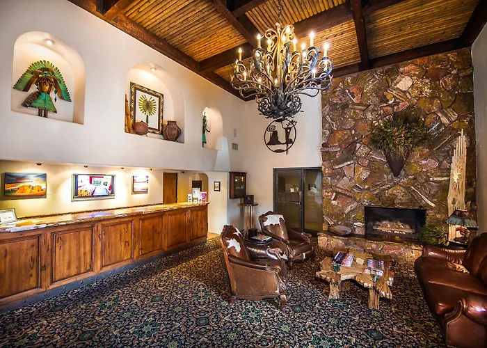 Western Arroyo Roble & Creekside Hotel